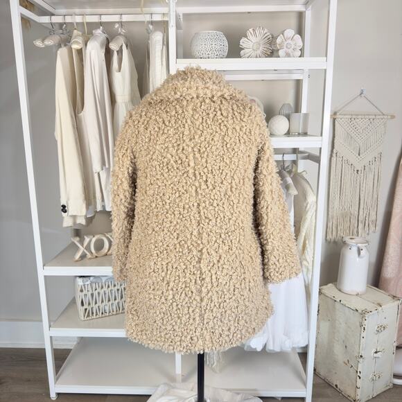 For the Republic faux fur Teddy coat, women’s size Large.  SI-017 - Picture 5 of 12